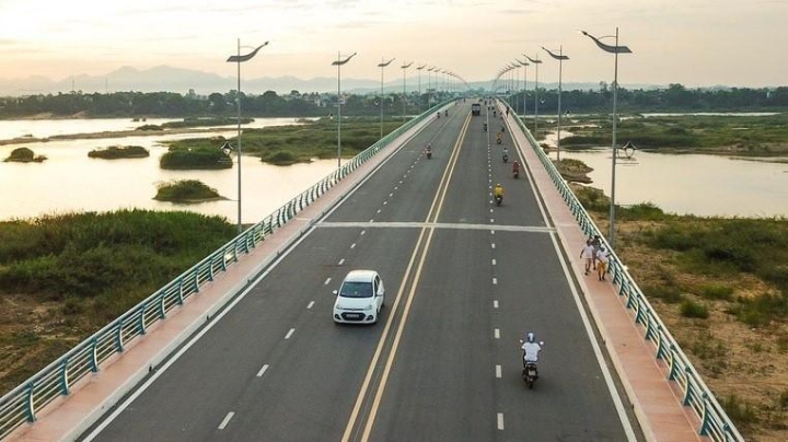 Chiếu sáng cao tốc, Quốc lộ, Cầu, Metro