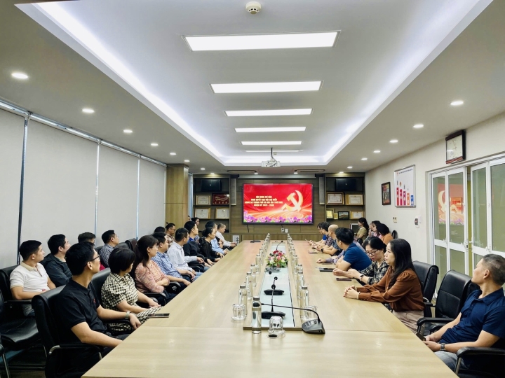 Nghị quyết Đại hội lần thứ XVIII Đảng bộ Thành phố Hà Nội và Chương trình hành động thực hiện Nghị quyết nhiệm kỳ 2025–2030