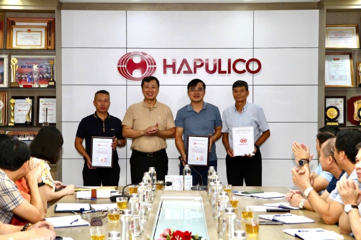 Hapulico khen thưởng đột xuất cho các đơn vị xuất sắc tháng 9 - 2025